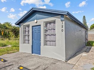 120 Pleasant Pl, Lake Worth, FL 33461