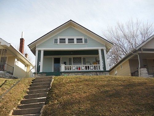 3rd image of 517 Myrtle Ave