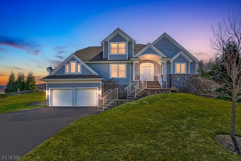 1st image of 4 Coventry Rd