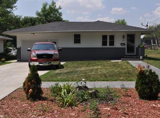 102 S West St, Carroll, IA 51401