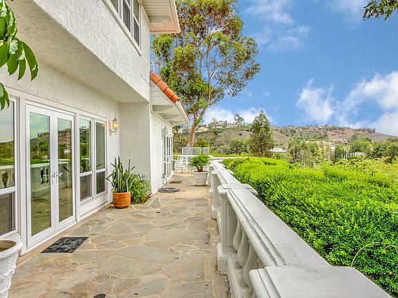 2nd image of 7349 E Saddlehorn Way