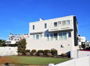 4 Point Dr, Longport, NJ 08403