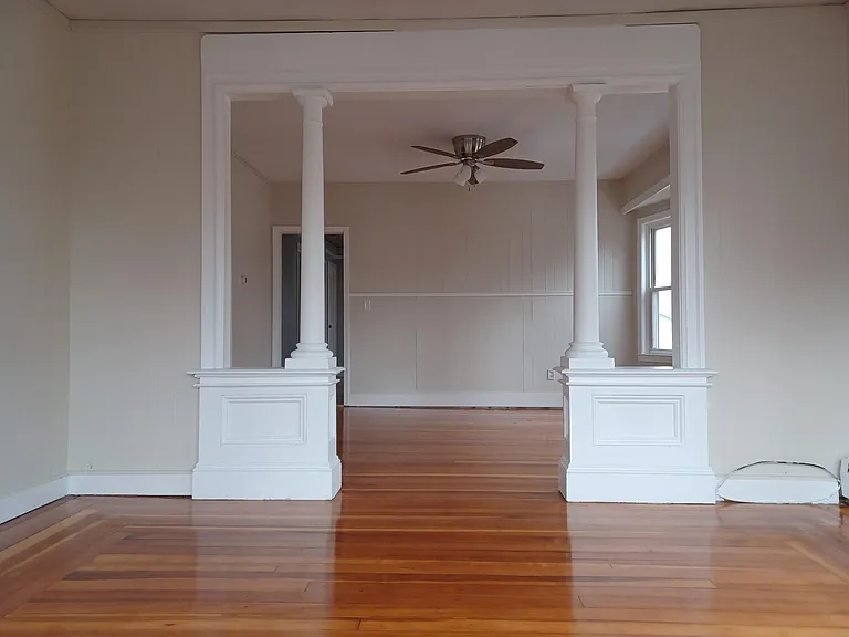 22 Chestnut St — Photo 11