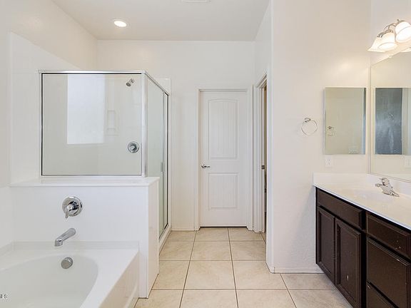 4th image of 35646 N Pommel Pl