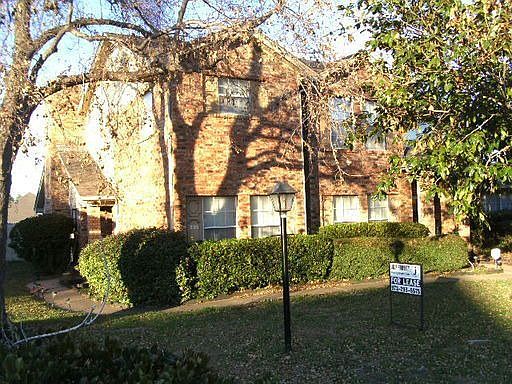 1st image of 905 Ash Grove Ln