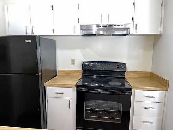 4th image of 223 Boardwalk Ave APT H