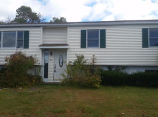 28 Quarry Hill Rd, Waterbury, CT 06706