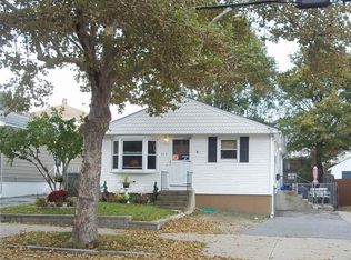 705 Union Ave, Providence, RI 02909