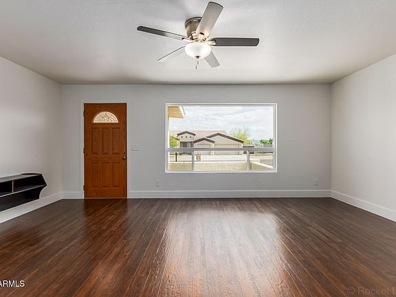 3rd image of 14614 N DICKENS Court