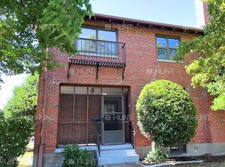 318 Gray Ave, Hampton, VA 23665