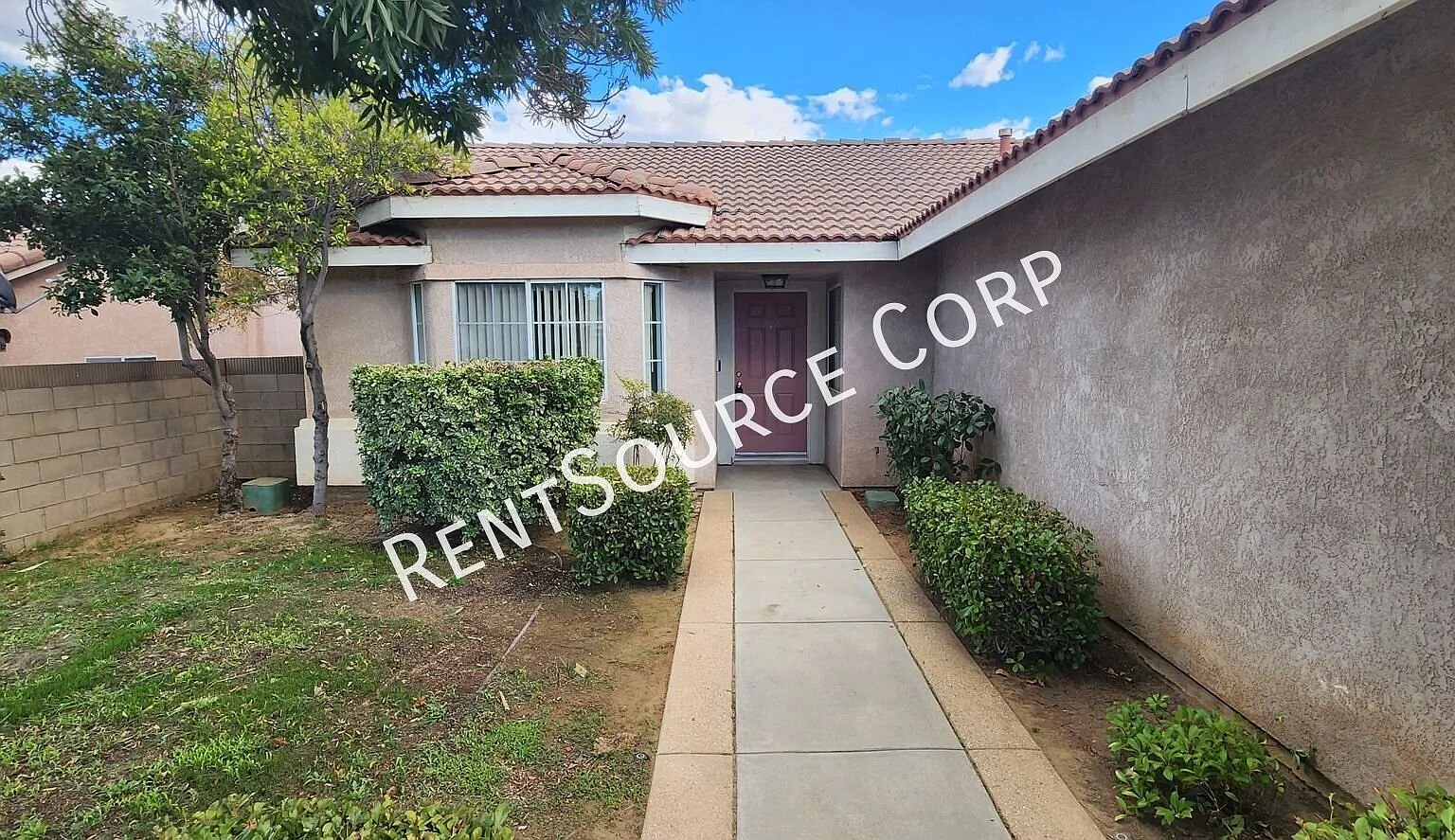 3 Bedroom, 2 bathroom home for rent in Palmdale — Photo 2