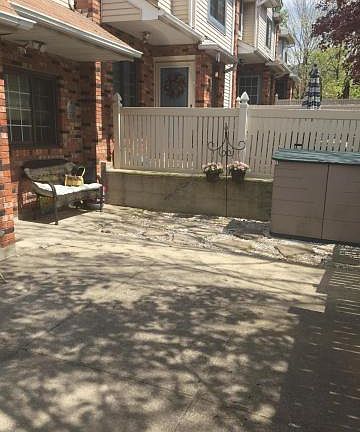 2nd image of 981 Rockland Ave