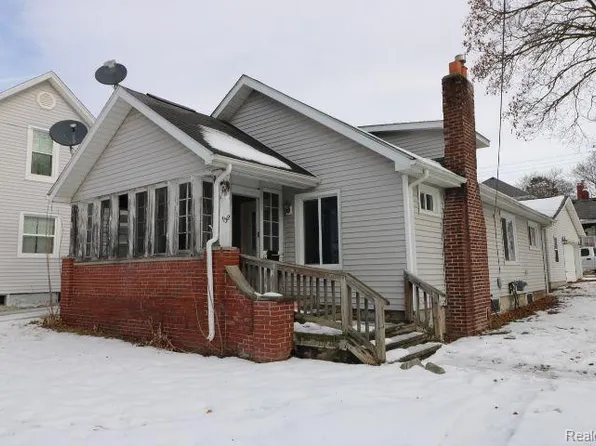 1138 Liberty St, Lapeer, MI 48446