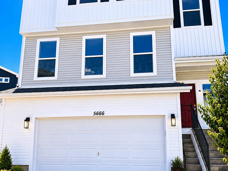 5666 Mammoth Ln — Photo 1