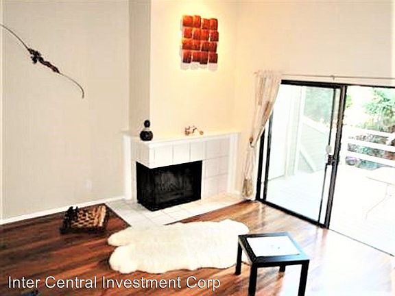 2nd image of 10010 NE 124th Pl
