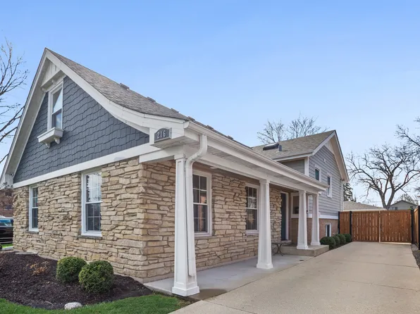 216 E Fremont Ave, Elmhurst, IL 60126