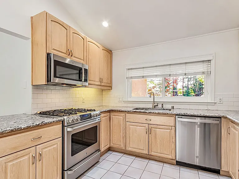 86 N Springer Rd — Photo 4