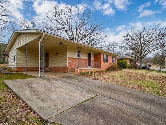 3rd image of 4413 Greenway Dr