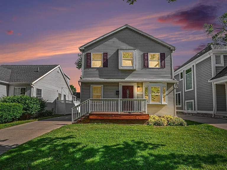 1539 Cole Street - Night View