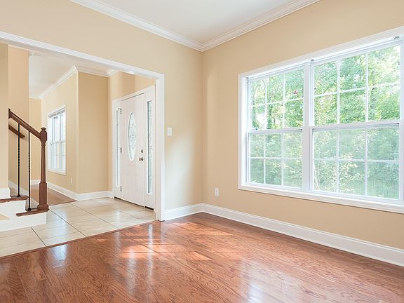 3rd image of 903 Vista Delmar Way