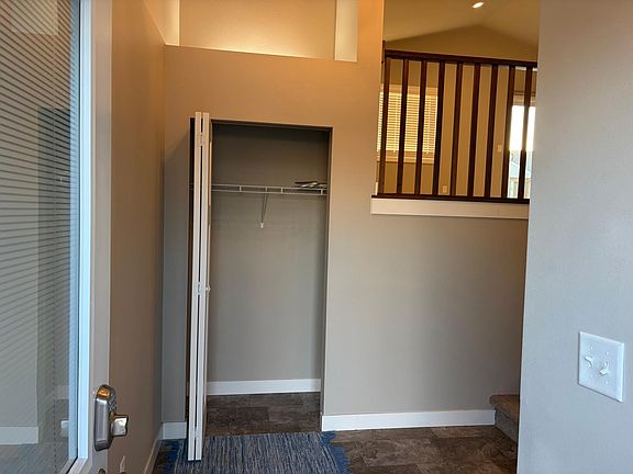 3rd image of 6717 Thomas St