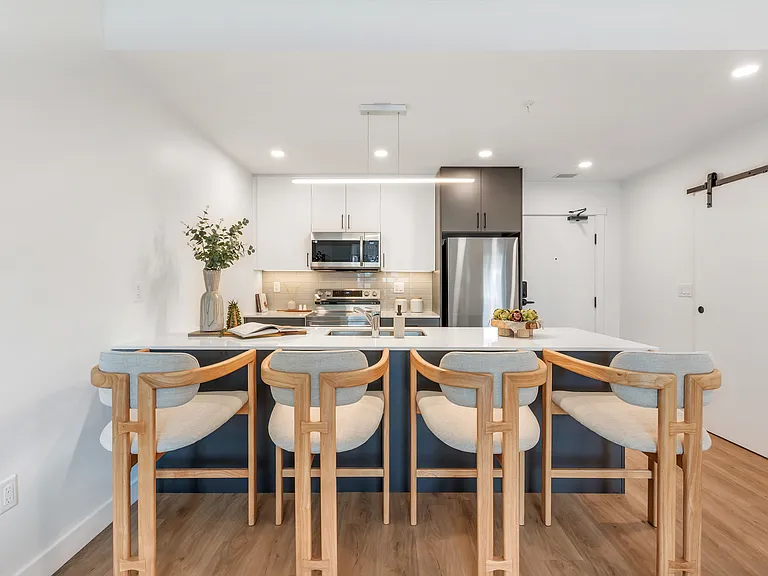 235 Wallace St — Photo 25