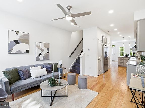 5th image of 1307 N Broadway