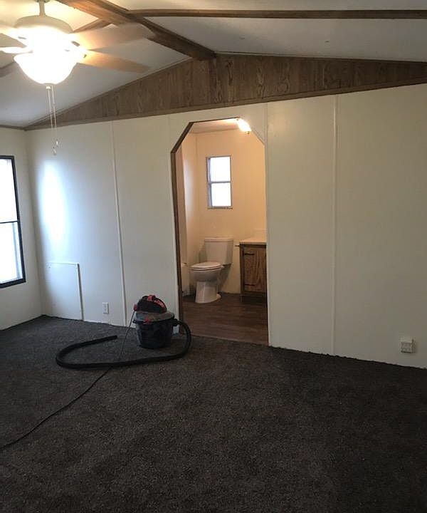 Master Bedroom:bath