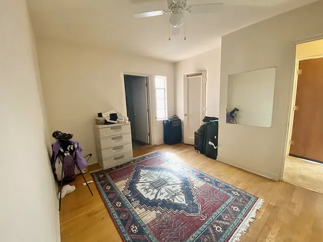 SE bedroom