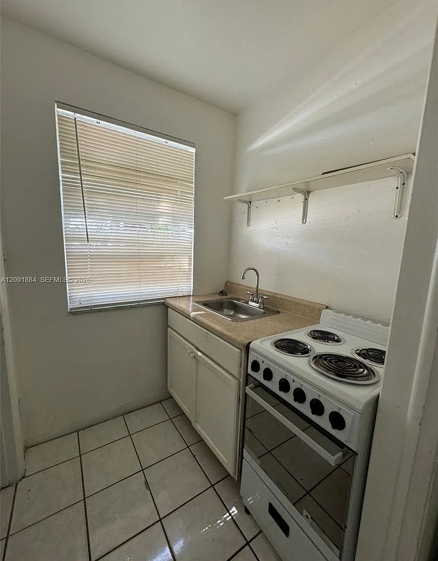 SW 20th St, Miramar — Photo 1