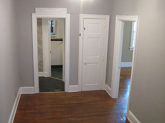 Front entrance foyer
