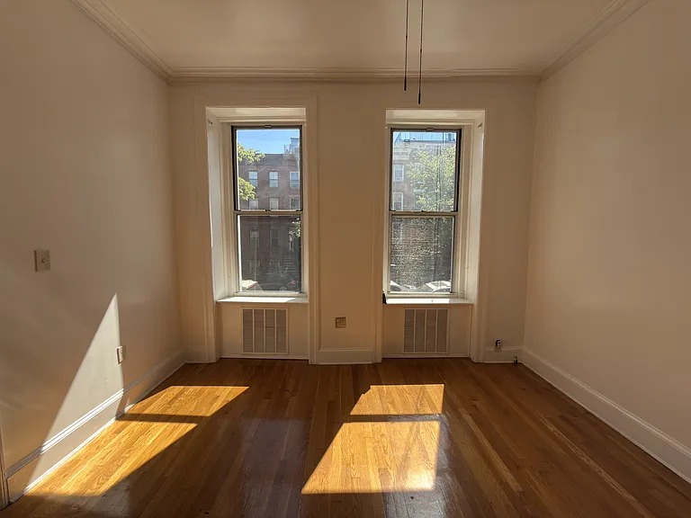 86 Ryerson St #2 — Photo 2