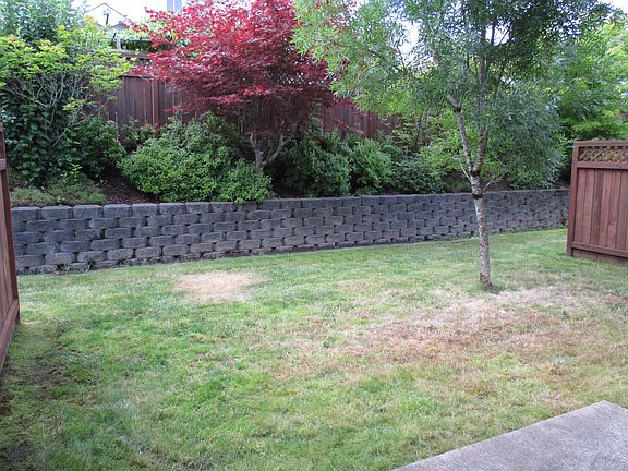 3rd image of 932 NW Anjni Cir