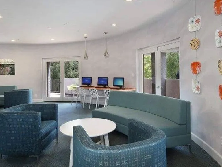Canyon Crest — Photo 26