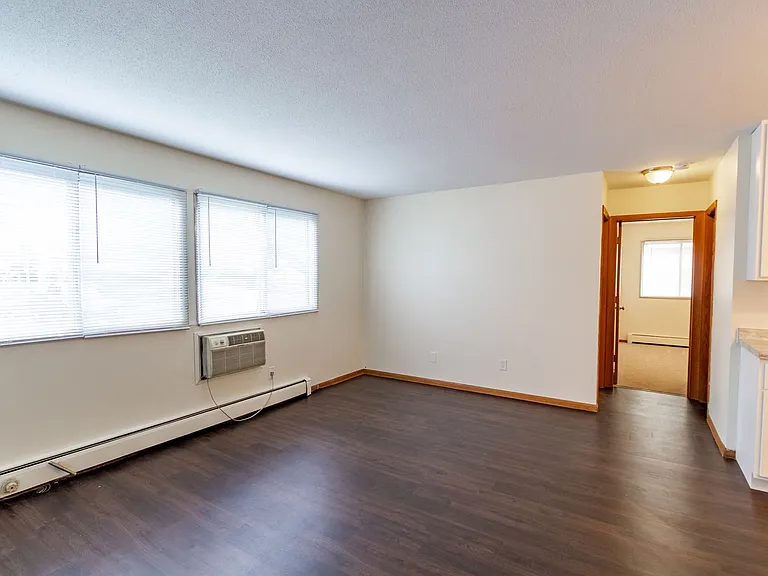 2300 Aldrich Ave S — Photo 17