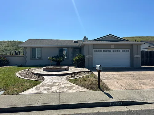 5047 Oakbrook Cir Photo 1