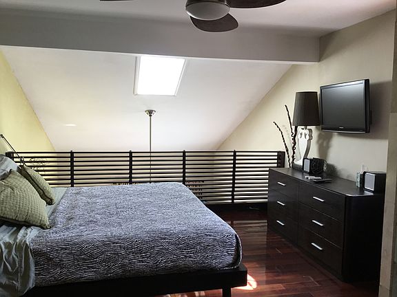 Master bed room Loft