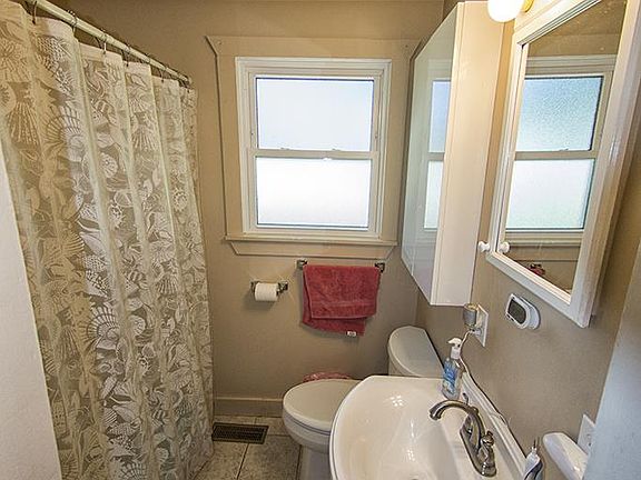 5th image of 2924 Ironwood Dr