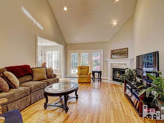 4th image of 5621 Harvest Grove Ln