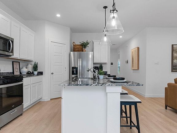 7th image of this home
