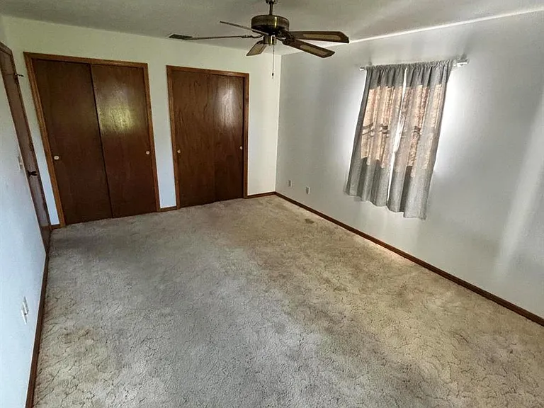 337 NW Tyler Ave — Photo 12