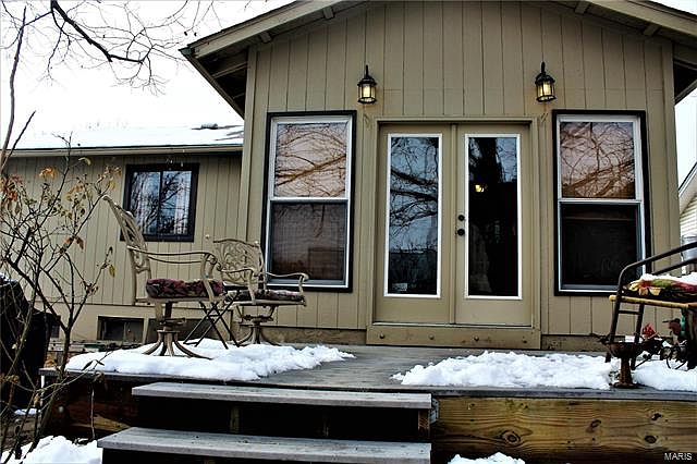 2nd image of 811 Matthews Dr