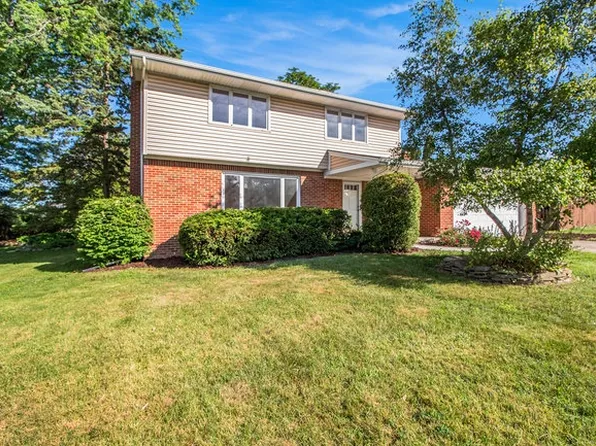 2230 S 7th St, Ann Arbor, MI 48103