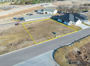 843 N Speyside Cir, Andover, KS 67002
