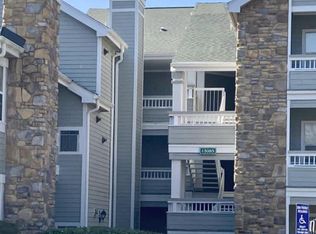 13085 Autumn Woods Way APT 204, Fairfax, VA 22033