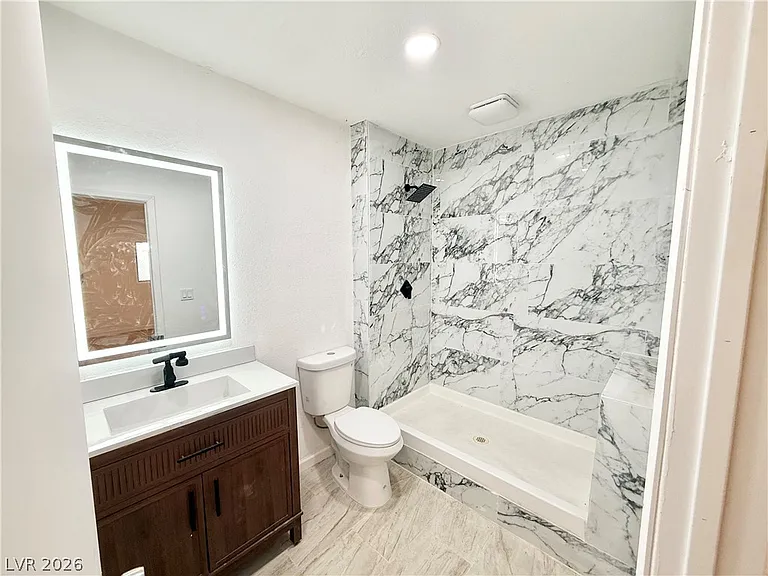 510 E Simkins Rd — Photo 5