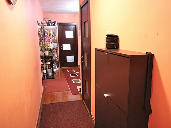 2209 Knapp Street image 16 of 18