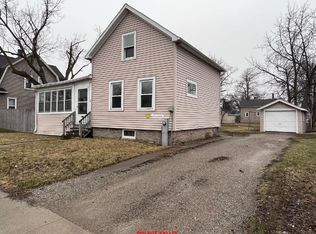 509 3rd St, Menasha, WI 54952