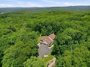 2 Highview Cir, Wilbraham, MA 01095