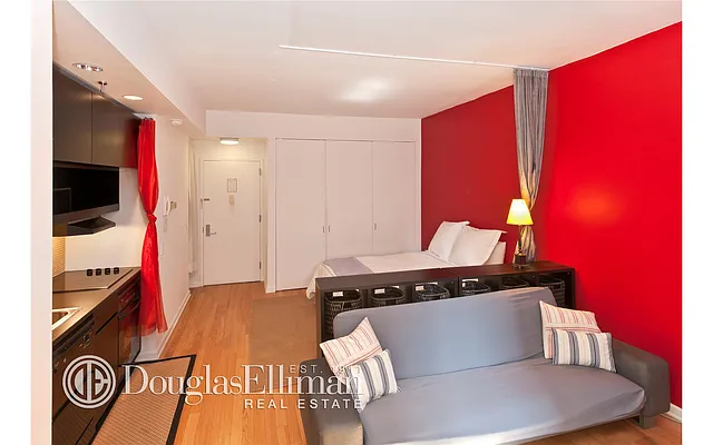 Rented by Douglas Elliman | media 18